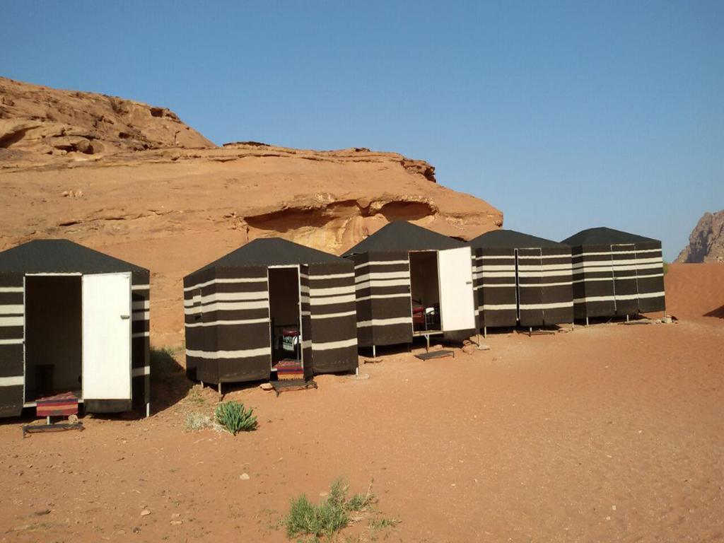 Wadi Rum Quiet Village Camp Exterior photo